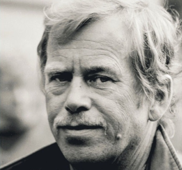 Zrod aktivisty s realistickým myšlením – Václav Havel jako člověk politický